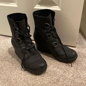 Womens Sorel Joan of Arc lace up Wedge boots